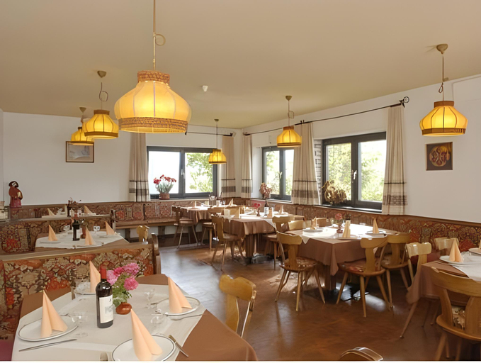 Food & Drinks 2, Ferienpension Zummullerhof, Bolzano