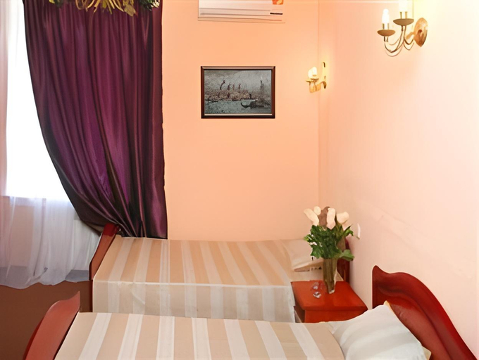 Others 4, Residence by the Admiralty, Sankt-Peterburg gorsovet