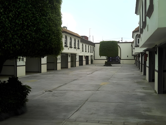 Others 4, Hotel Express Alejandria, Coatepec
