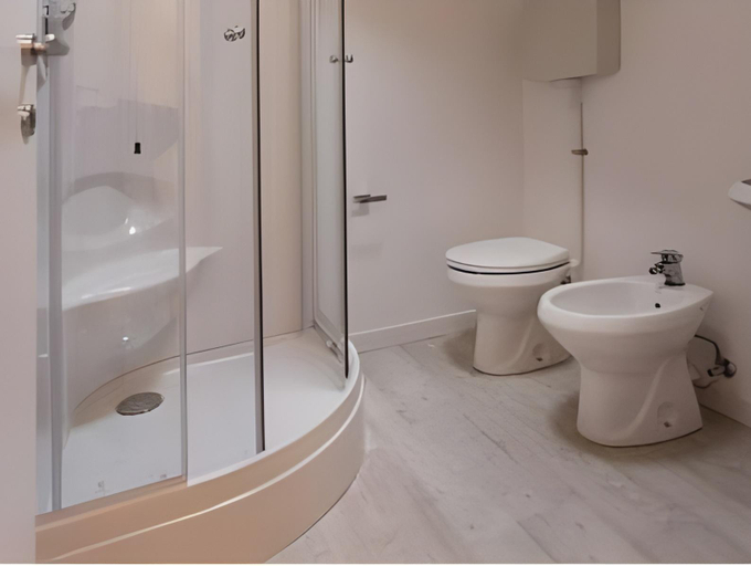 Bathroom 3, Hotel Roma Aparthotel, Verona