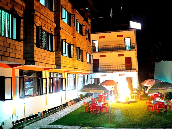 Others 3, Kapoor Resorts, Kullu
