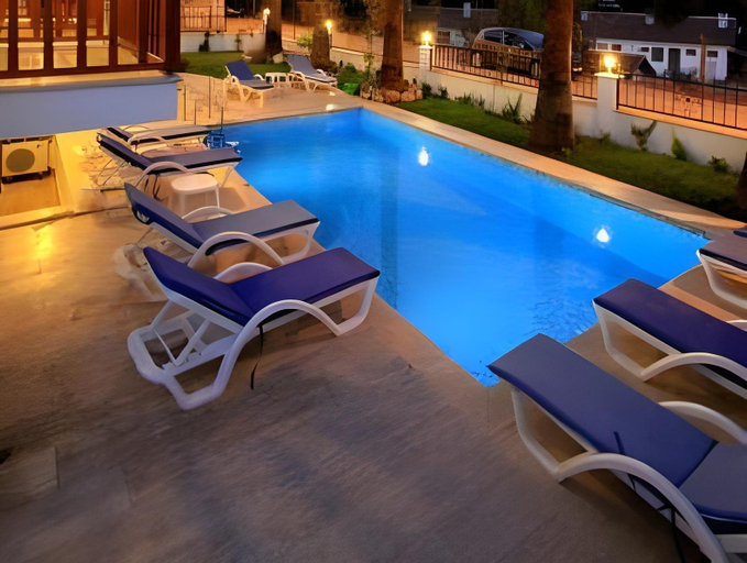 Others 4, Ayka Hotel, Ula