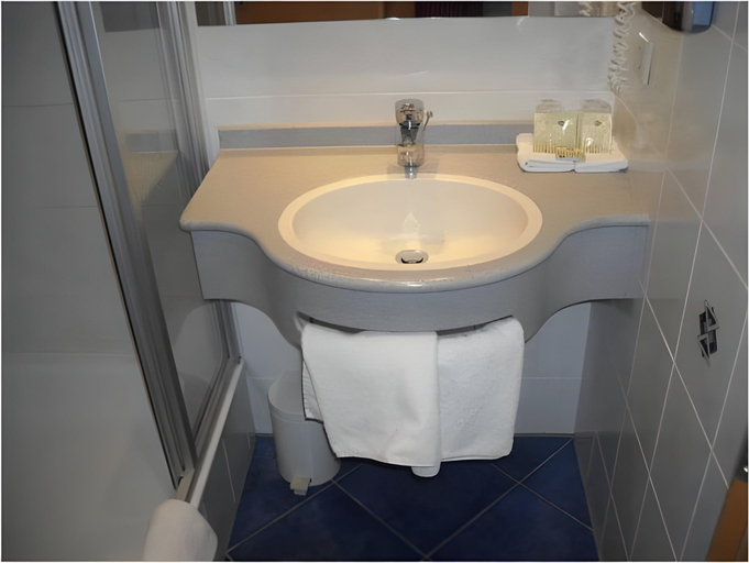 Bathroom 1, Berghofstuble Obermarchtal, Alb-Donau-Kreis