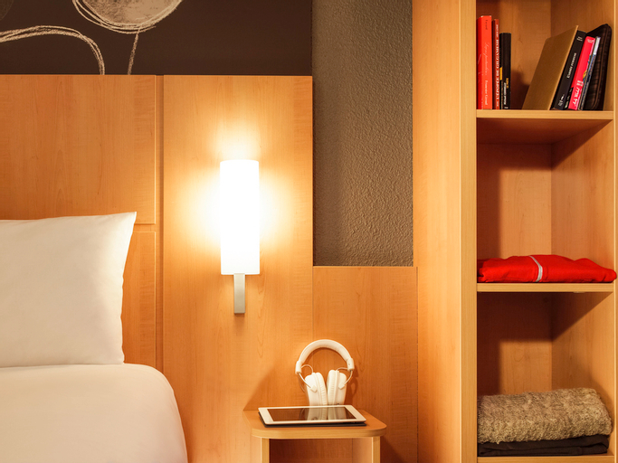 Bedroom 8