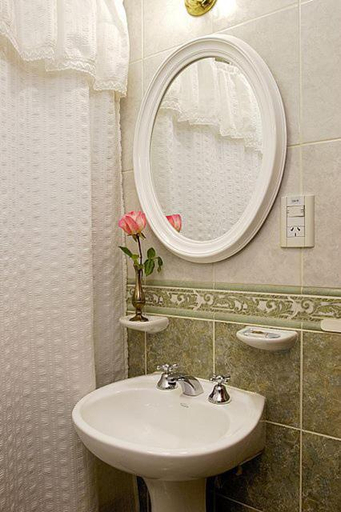 Bathroom 2, Tango B&B, Ushuaia