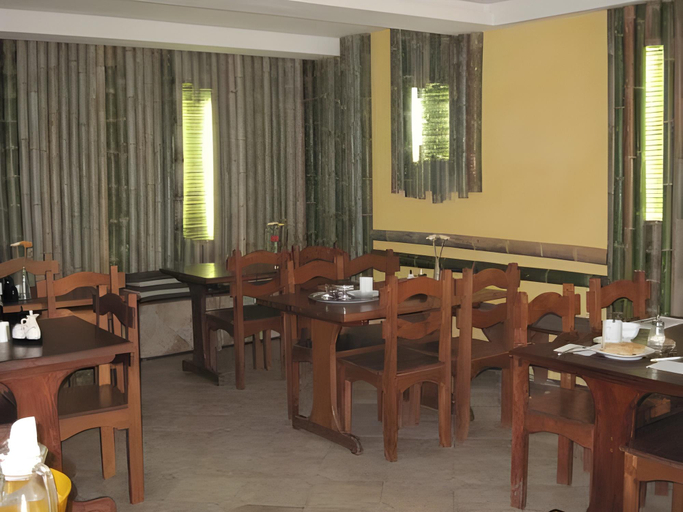Food & Drinks 5, Hotel Kartli, Tbilisi