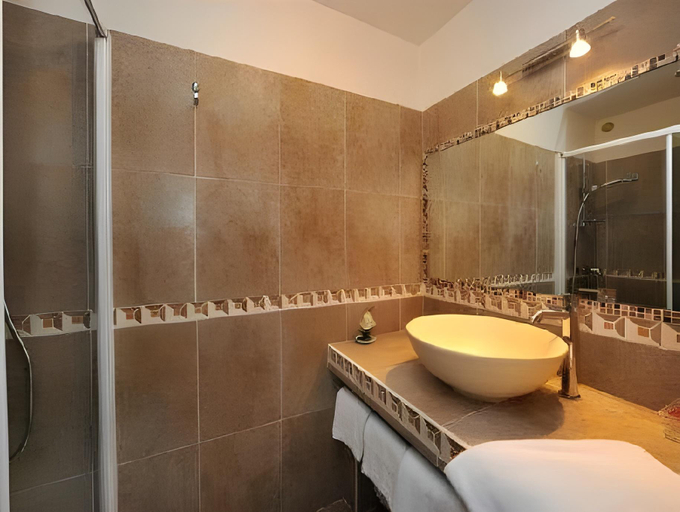 Bathroom 4, Hotel Beau Rivage, Haute-Corse