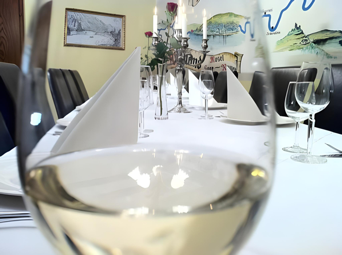 Food & Drinks 5, Weingut-Aparthotel Olinger, Trier-Saarburg