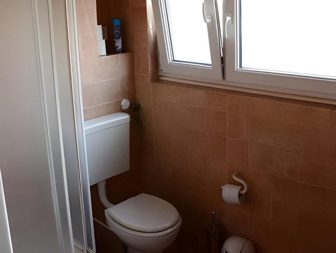 Bathroom 3, Hostel Tolek, Warsaw