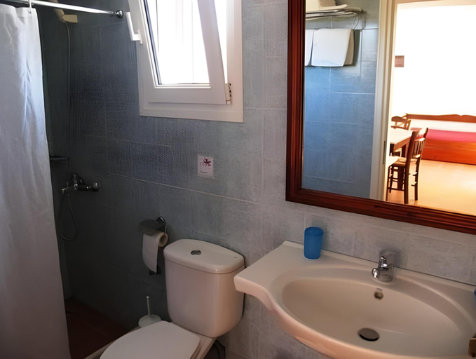Bathroom 5, Reggina's Apartments, South Aegean