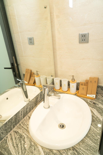 Bathroom, Ha Trang Voronezh Hotel and Apartment, Nha Trang