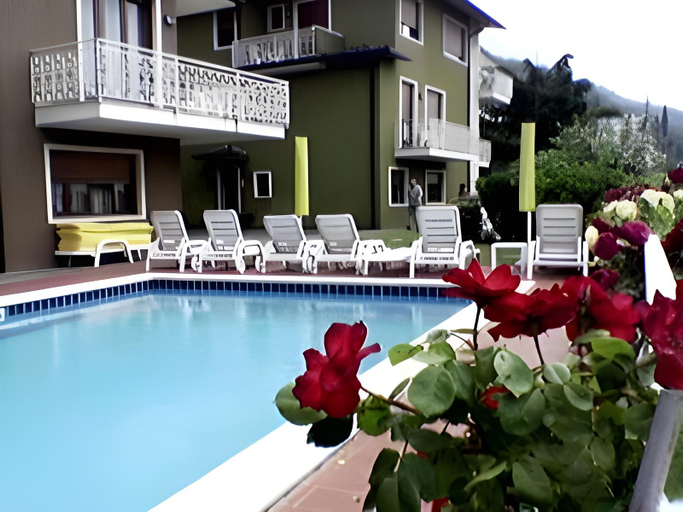 Swimming pool 2, Villa Sogno, Verona