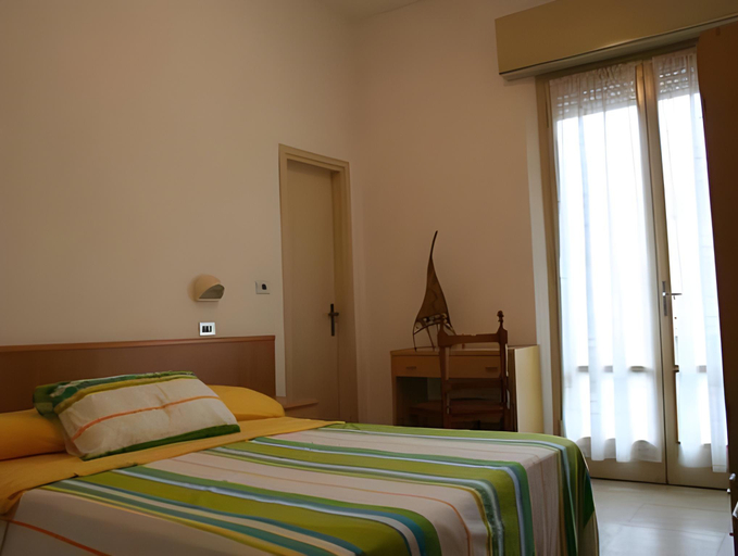 Bedroom 2, Hotel Le Ali, Rimini