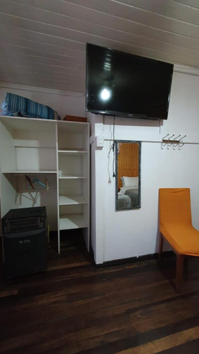 Others 3, Hostal Las Heras, Cautín