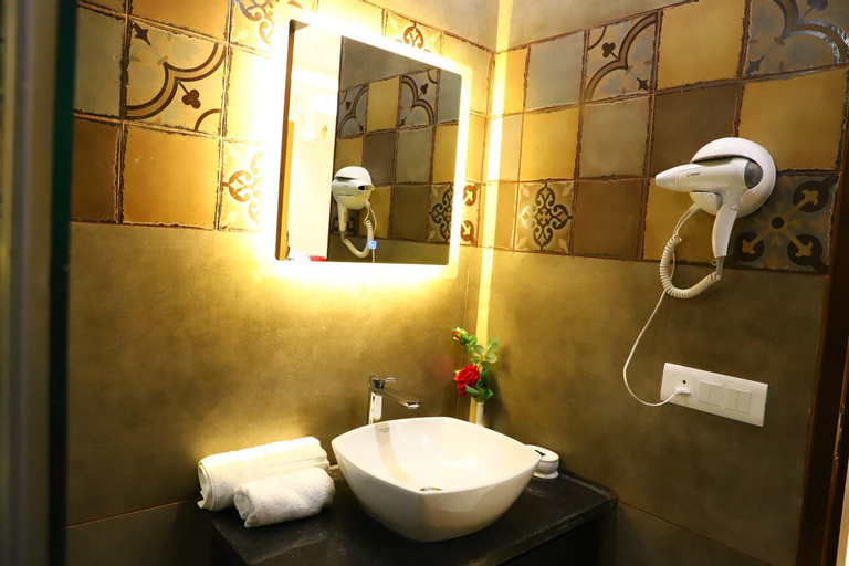 Bathroom 8