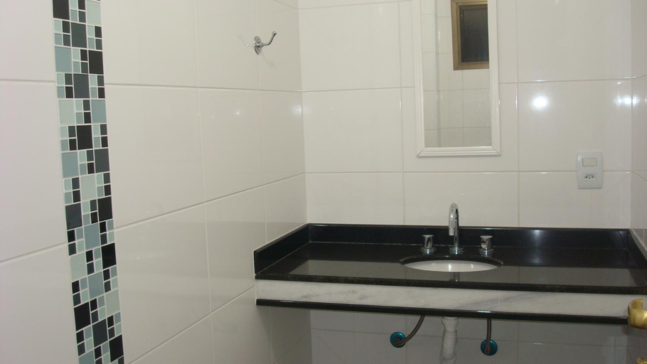 Bathroom 4, Harmonia Hotel, Araras