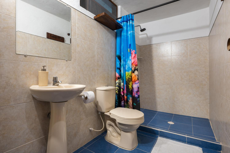 Bathroom, La Mello Country House, Riohacha
