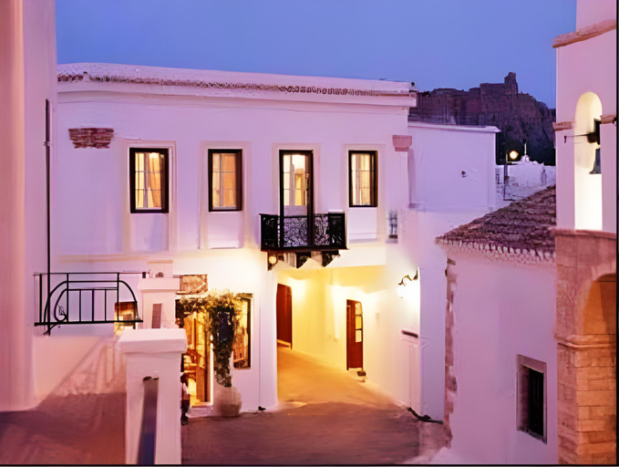 Others 4, Nostos Guesthouse, Attica