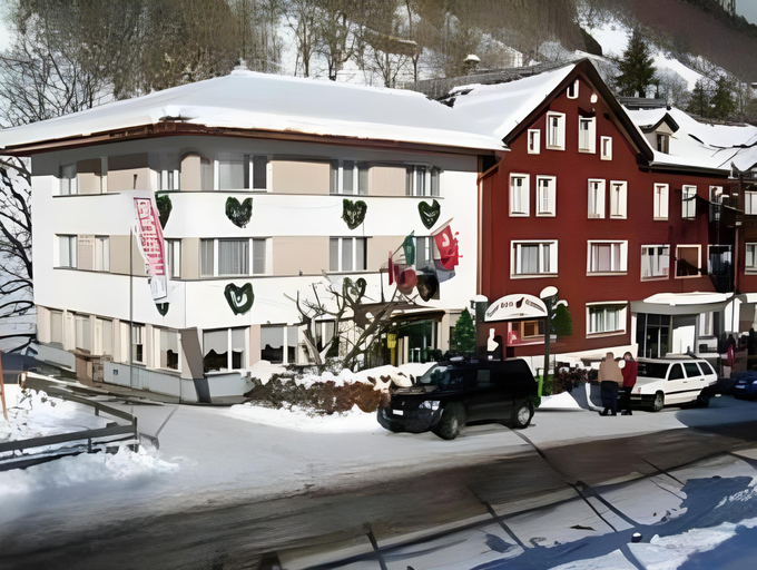 Others 5, Hotel Gemse, Sarganserland