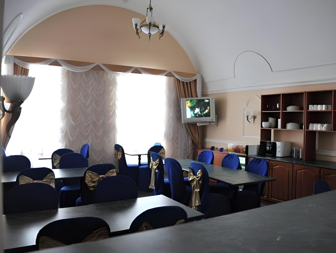 Food & Drinks 2, Ekaterina, Sankt-Peterburg gorsovet