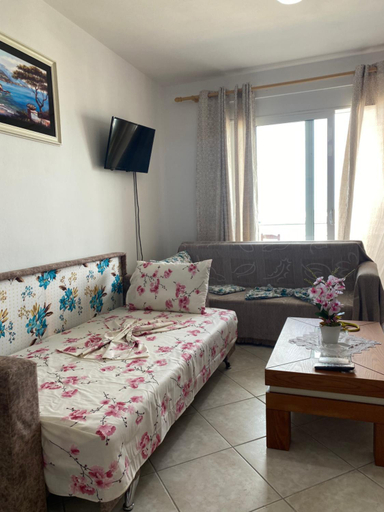 Others 4, Alma Room, Sarandës