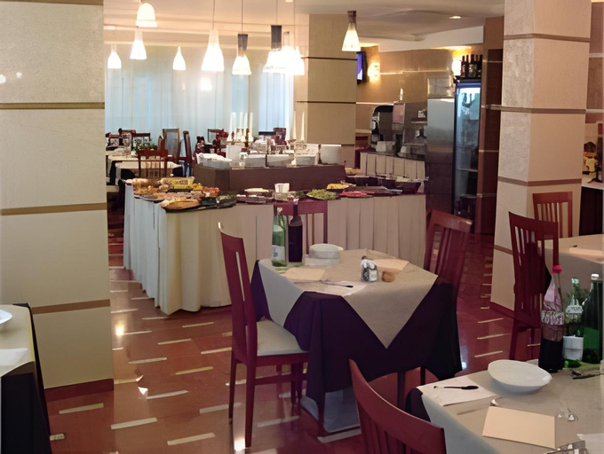 Food & Drinks 4, Hotel Harmony, Rimini
