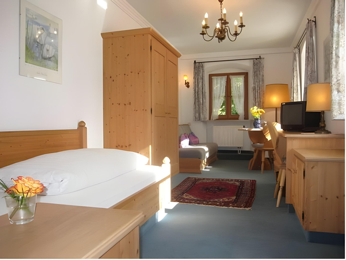 Bedroom 3, Hotel zur Post, Bad Tölz-Wolfratshausen