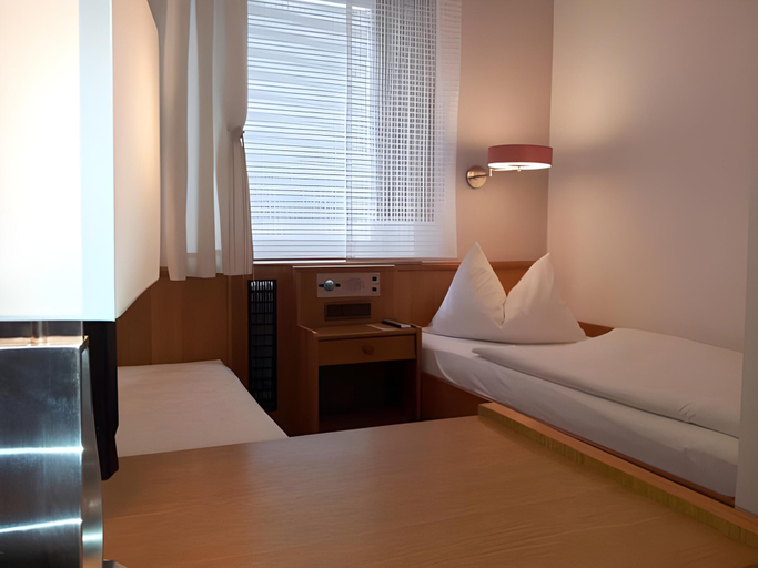 Bedroom 2, Hotel-Restaurant Fischerwirt, Graz Umgebung