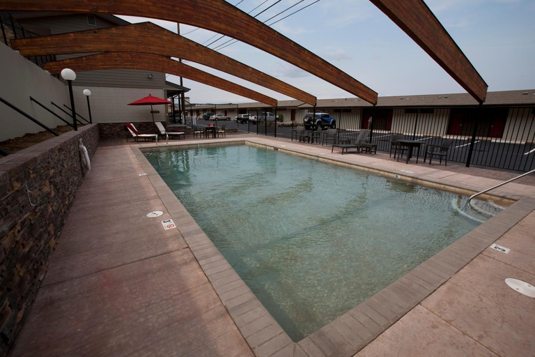 Sport & Beauty 5, Celilo Inn, Wasco