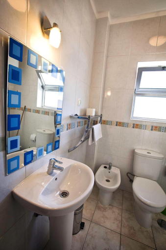 Bathroom 2, Apartamentos Belo Horizonte, Portimão