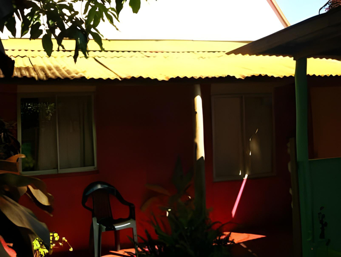 Others 4, Hostal Vaihere, ísla de Pascua