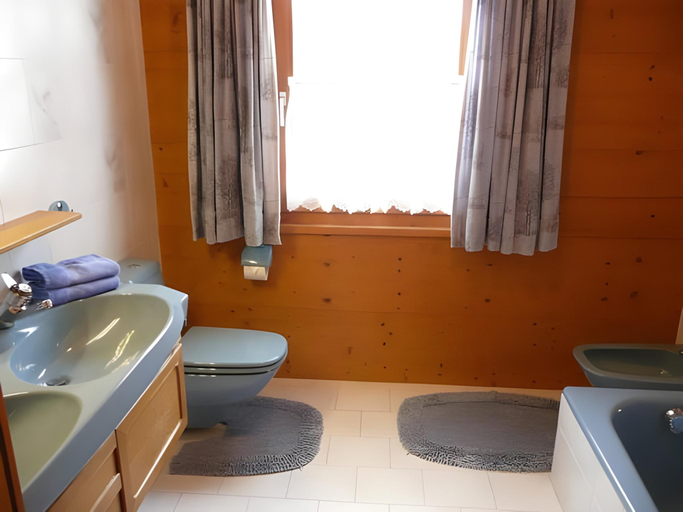 Bathroom, Garni Hotel Wildanger, Reutte