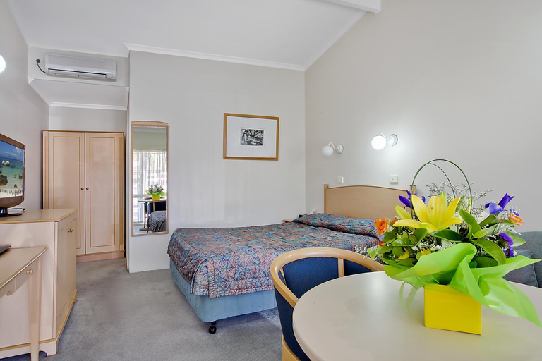 Bedroom 5