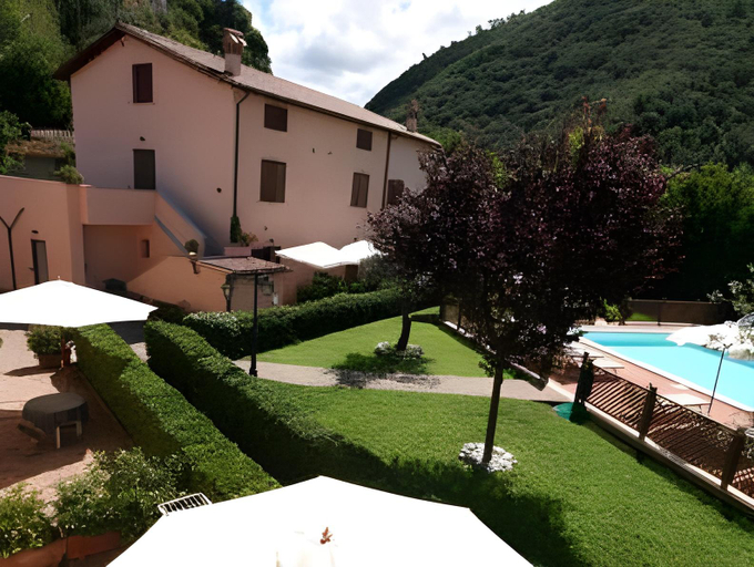 Others 2, Case Vacanza Fiocchi, Terni