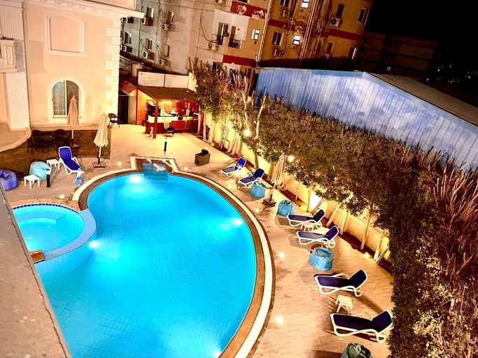 Sport & Beauty 5, Giza palace hotel pyramids view, Al-Ahram