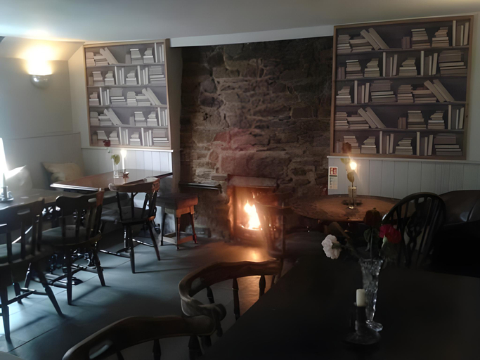 Food & Drinks 5, The Thirsty Scholar, Cornwall