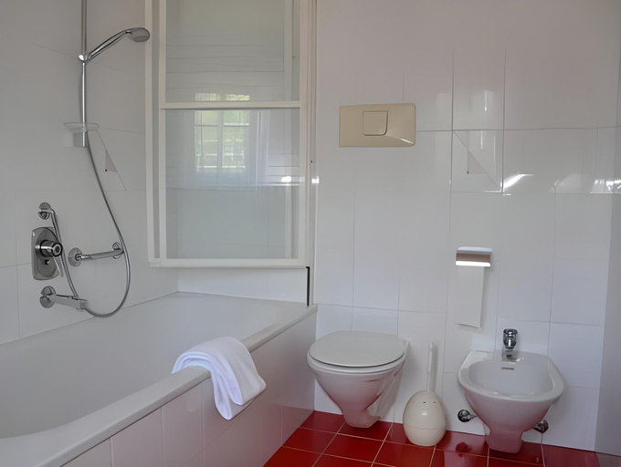 Bathroom 3, Camping Olympia, Bolzano