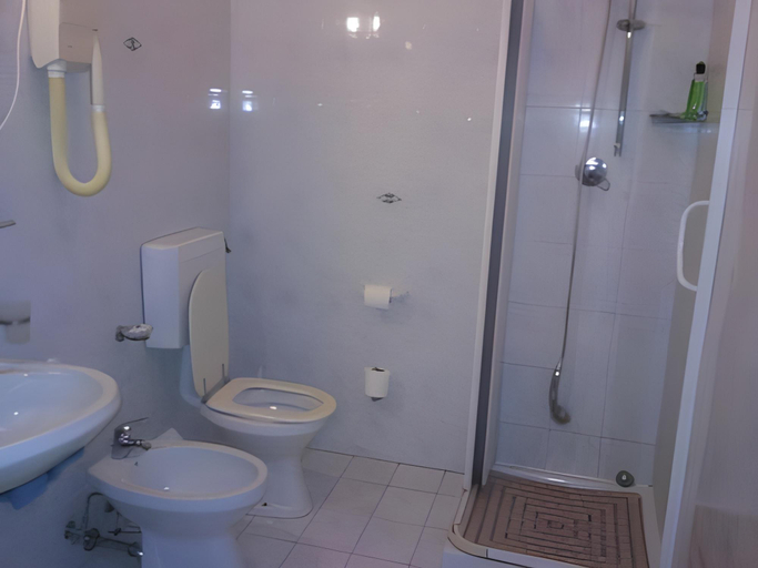 Bathroom 3, Hotel Villaggio Stromboli - isola di Stromboli, Messina