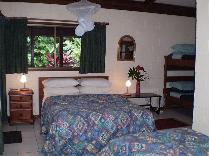 Bedroom, Daintree Deep Forest Lodge, Douglas