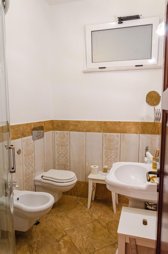 Others 3, Taormina B&B, Messina