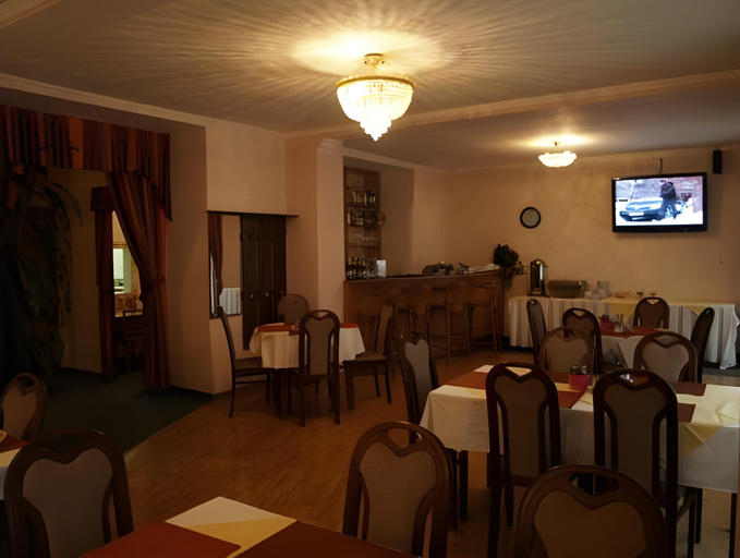 Food & Drinks 4, Zlaty Sloup, Karlovy Vary