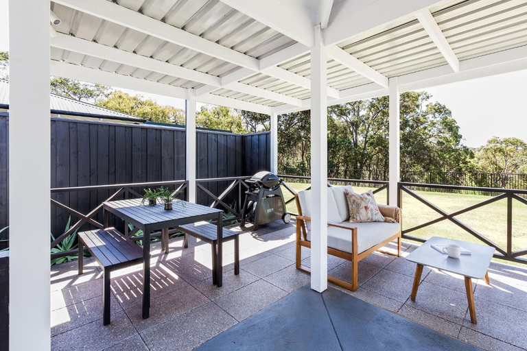 Others 5, Yungarra Estate, Busselton