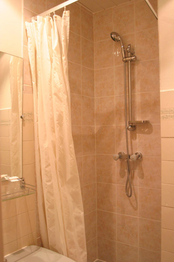 Bathroom 4, Printania Porte de Versailles, Paris