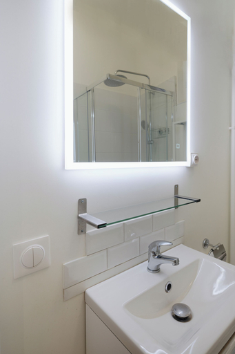 Bathroom 4, Paris Expo Residence, Paris