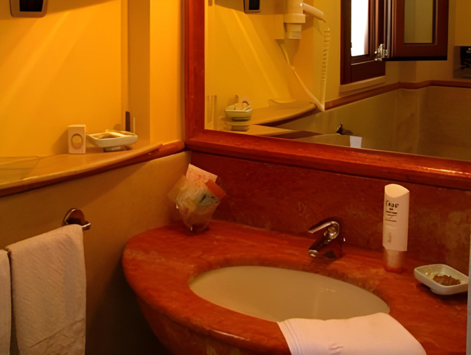 Bathroom 4, Hotel Il Faro Della Guitgia Tommasino, Agrigento