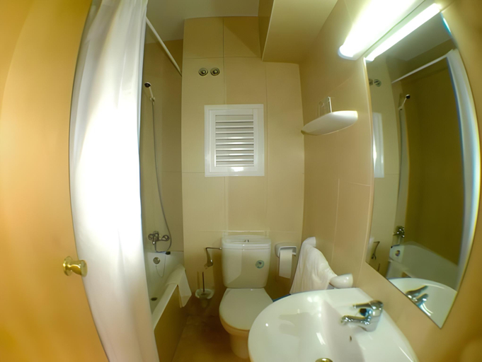 Bathroom 2, Hostal Residencia Nicolau, Baleares