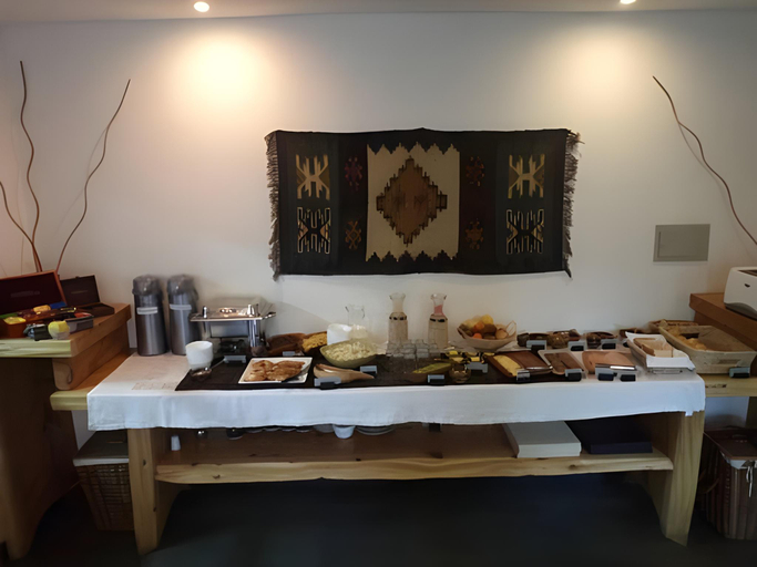 Food & Drinks 5, Hotel Newen BnB, Cautín
