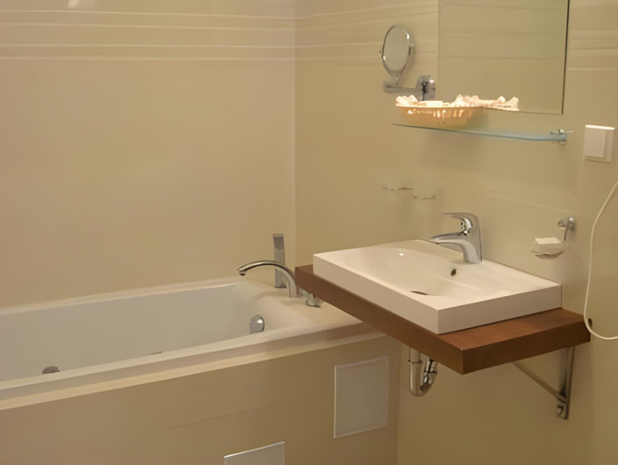 Bathroom 3, Hotel Arman, Tvrdošín
