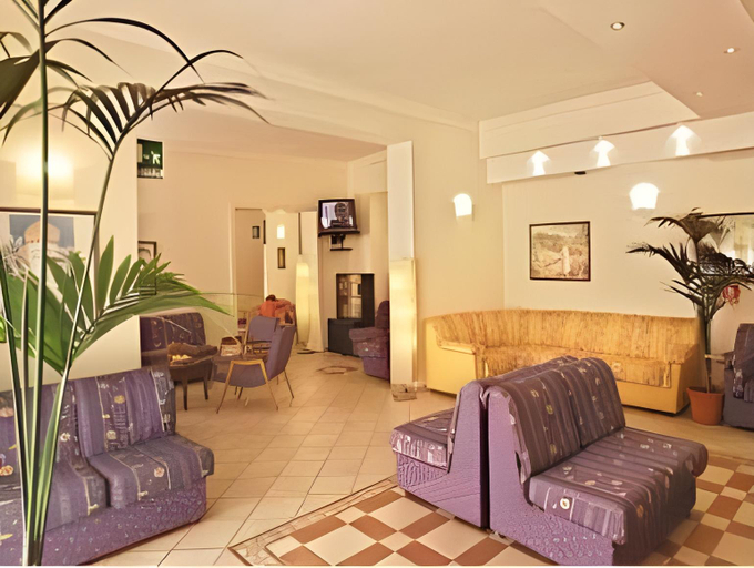 Public Area 4, Tirreno, Salerno