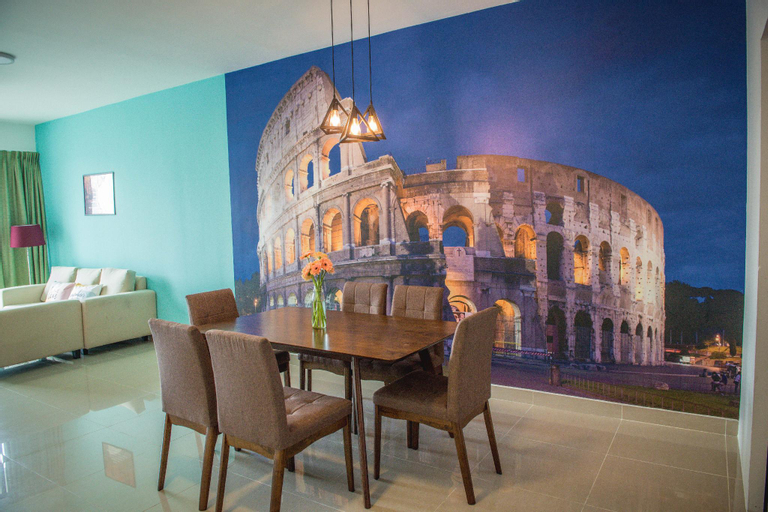 Dining Room 7
